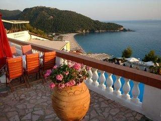 Regina Mare Hotel Perdika  Zewnętrze zdjęcie